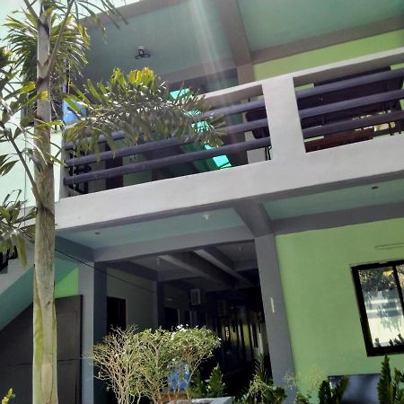 Panci'S Guesthouse Puerto Galera Kültér fotó
