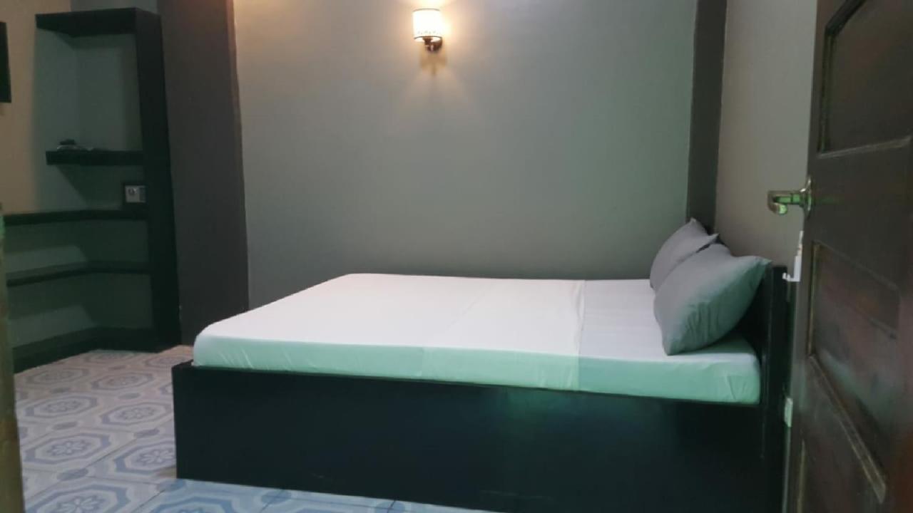 Panci'S Guesthouse Puerto Galera Kültér fotó