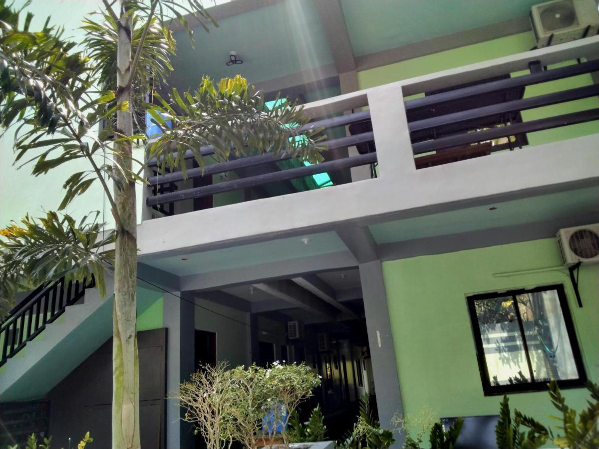 Panci'S Guesthouse Puerto Galera Kültér fotó